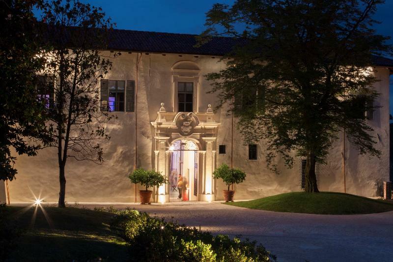Vistaterra Hotel Parella Eksteriør billede
